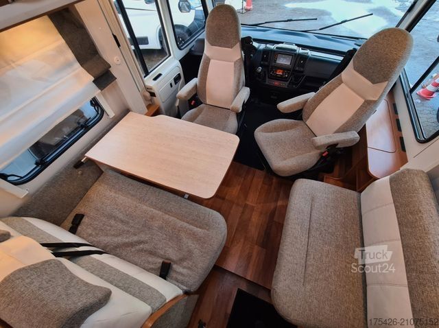 Kamper zintegrowany DETHLEFFS Trend I 7017 *Heckbad*Solar*WR*Dachklima*AHK*