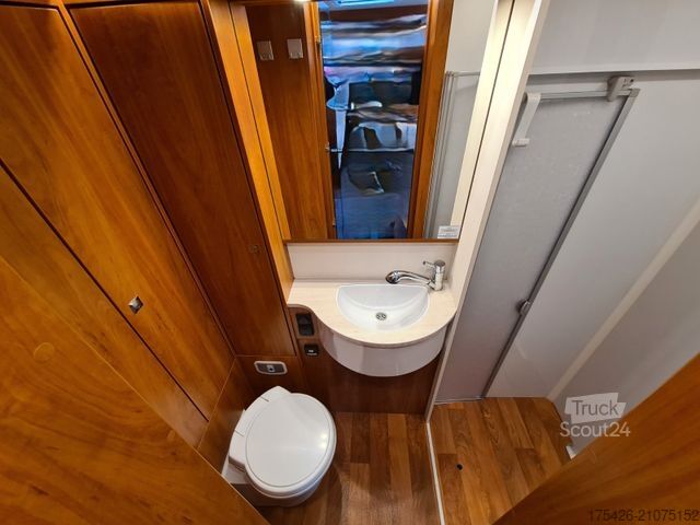 Kamper zintegrowany DETHLEFFS Trend I 7017 *Heckbad*Solar*WR*Dachklima*AHK*