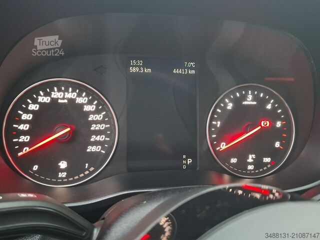 Minibuss Mercedes-Benz VITO TOURER 116 EL NEUES MODELL KAM NAVI 2XKLIMA