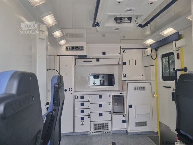 Ambulans Mercedes-Benz Sprinter Stryker Power-Load Rettungswage