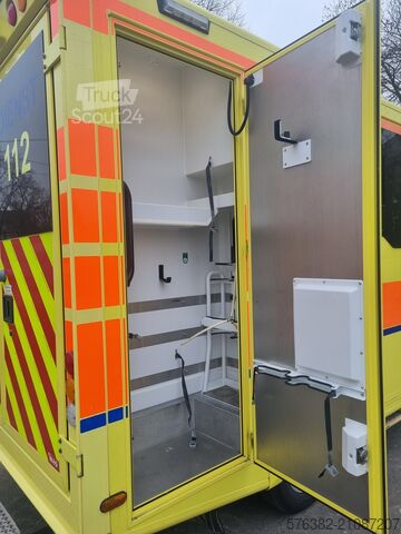 Ambulans Mercedes-Benz Sprinter Stryker Power-Load Rettungswage