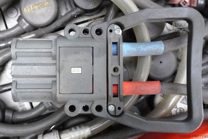 Truckbatteri HAWKER 24 Volt 2 PzS 230 Ah