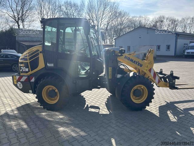 Chargeuse Komatsu WA70M-8