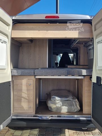 Τροχόσπιτο αυτοκινούμενο PÖSSL Summit 600 Plus Automat, Aufstelldach, 5. Sitz