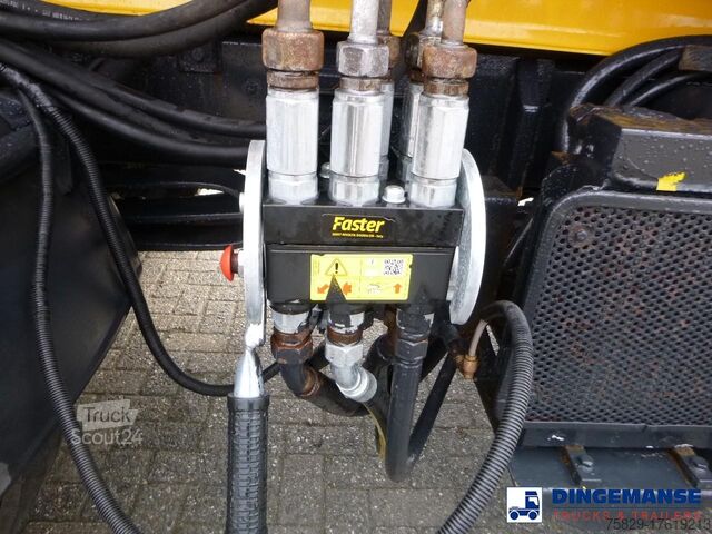 Saugfahrzeug DAF LF 55.220 4x2 RHD Whale vacuum tank 7.5 m3