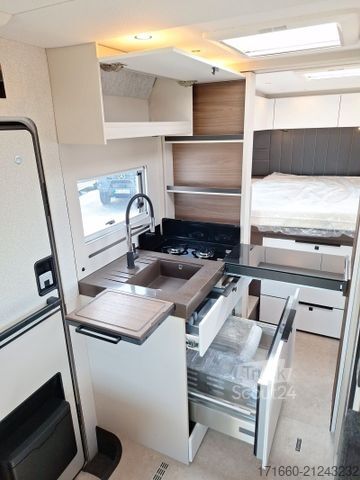 Półzintegrowany kamper BÜRSTNER Signature SFT 7.5 Halbjahreswagen -20%