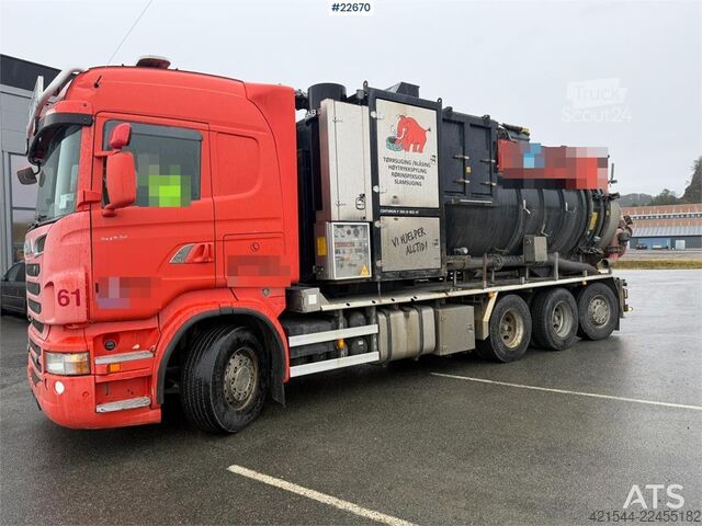 Zuigvoertuig Scania R560 8x4 supersucker with Disab superstructure