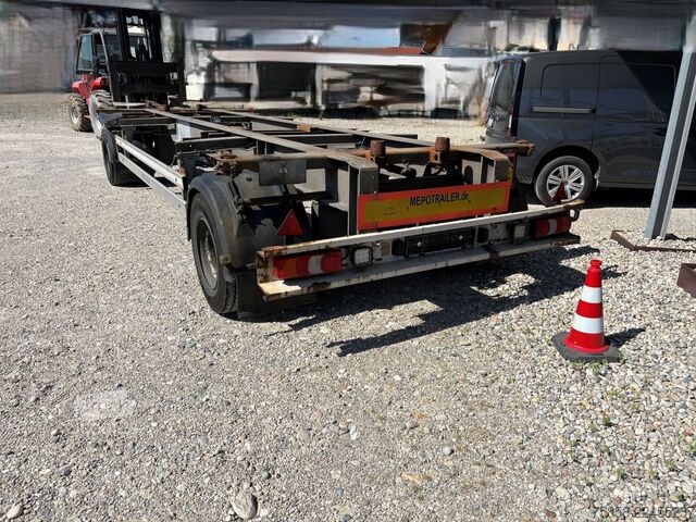 Remolque con chasis intercambiable SOMMER Verzinkte BDF Lafette 235/75R17,5 BPW