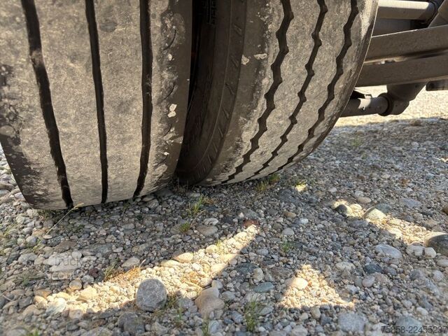 Remolque con chasis intercambiable SOMMER Verzinkte BDF Lafette 235/75R17,5 BPW