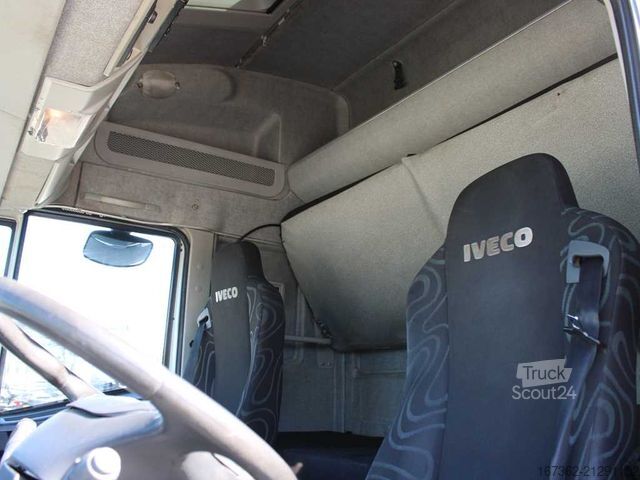 Camión caja IVECO EUROCARGO 120E25, EURO 5, THERMO-KING T-600R