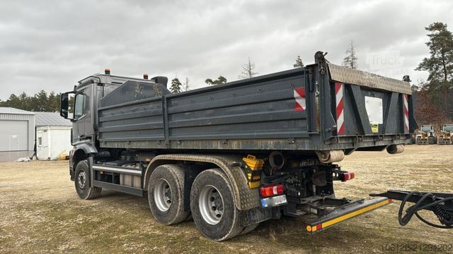 Abrollkipper MERCEDES-BENZ Arocs 2651 LK 6x4 Meiller RS 21.60/ mit Abrollbe