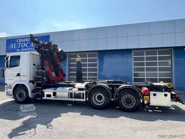 Kaveljnik s dvigalom SCANIA G490