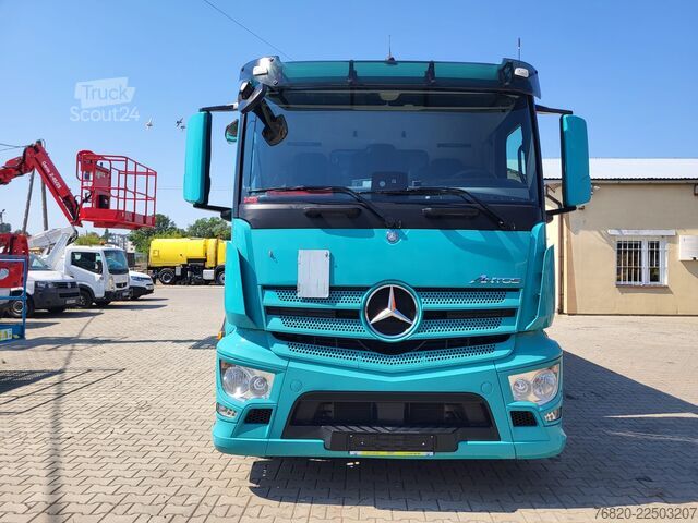 شاحنة جمع القمامة Mercedes-Benz Antos 2533