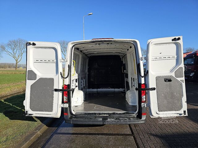 Augsta jumta universālis VOLKSWAGEN CRAFTER 35 2.0 L3H2 Airco Euro6