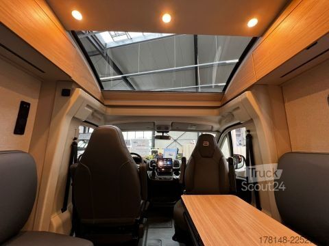 Halvintegreret autocamper Bürstner Signature SFT 7.0