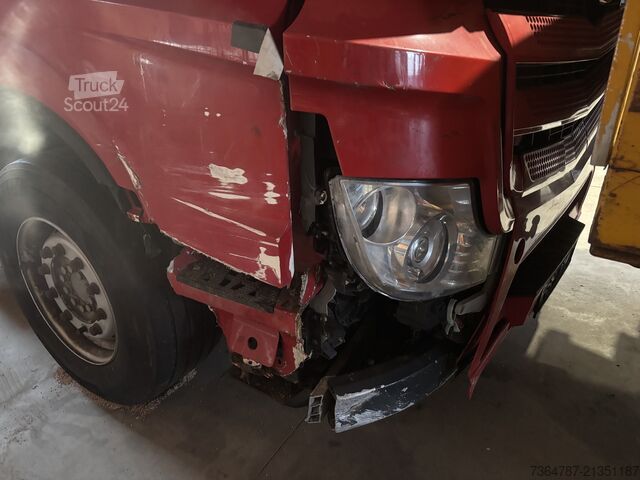 Standard nyergesvontató Mercedes-Benz 1845 LS, 4 x 2 ( Unfallschaden )