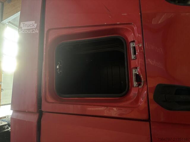 Standard nyergesvontató Mercedes-Benz 1845 LS, 4 x 2 ( Unfallschaden )