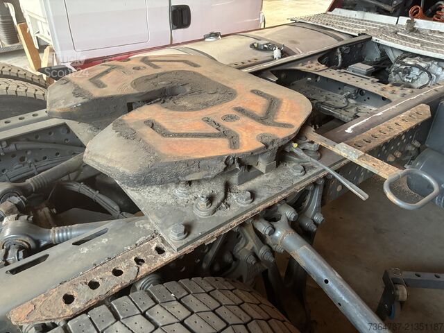 Standard nyergesvontató Mercedes-Benz 1845 LS, 4 x 2 ( Unfallschaden )