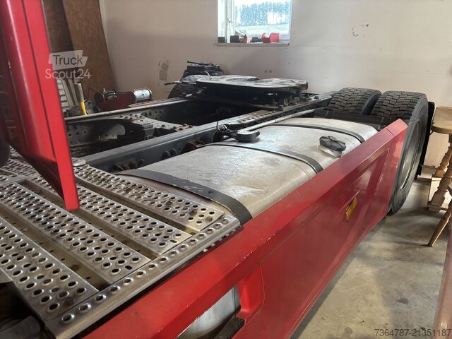 Standard nyergesvontató Mercedes-Benz 1845 LS, 4 x 2 ( Unfallschaden )