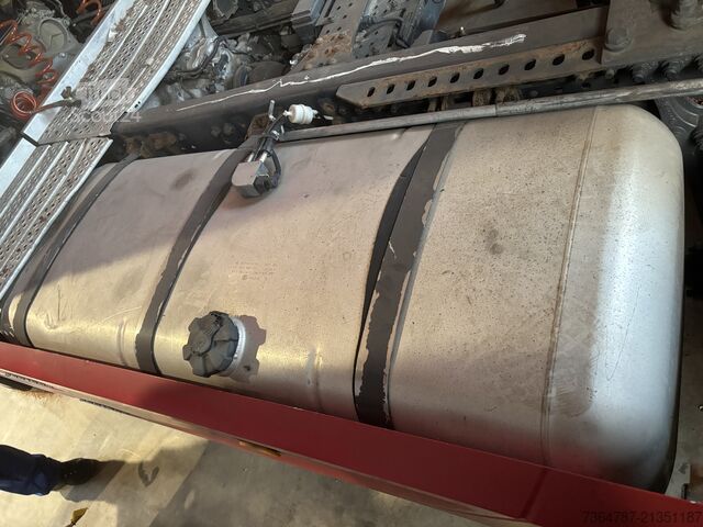 Standard nyergesvontató Mercedes-Benz 1845 LS, 4 x 2 ( Unfallschaden )