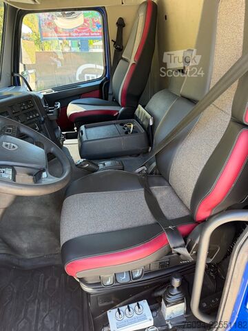 Gru montata su autocarro VOLVO FMX 500 6x4 KRAN abstattelbar 18m Kipper Bordmat