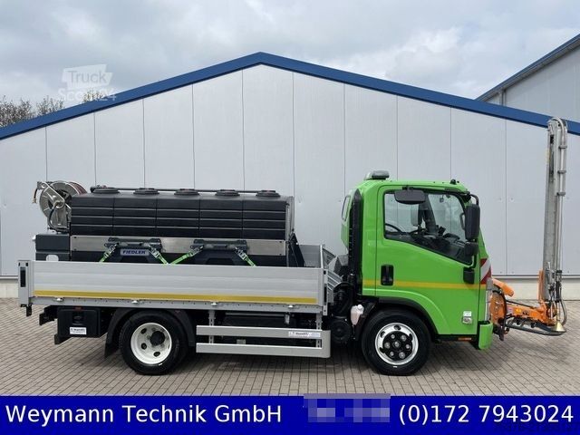 Pick-up furgonas ISUZU NPR Gießfahrzeug, Gießarm, Wassertank 4250 Ltr