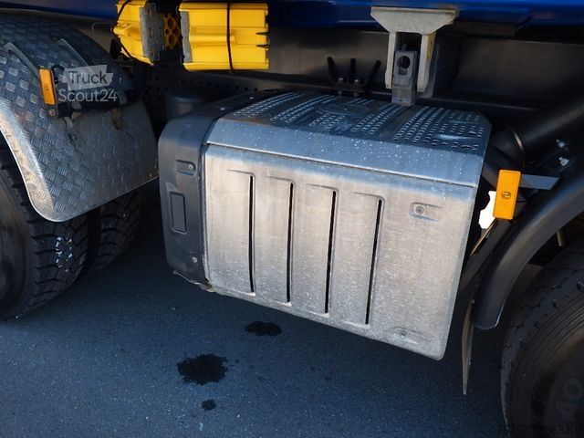 Tre-sidet tipbil MERCEDES-BENZ 4151 K 8x4 Meiller-Kip./Bordmat/M-Fhs./Ret/52tkm
