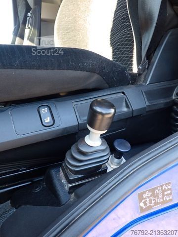 Tre-sidet tipbil MERCEDES-BENZ 4151 K 8x4 Meiller-Kip./Bordmat/M-Fhs./Ret/52tkm