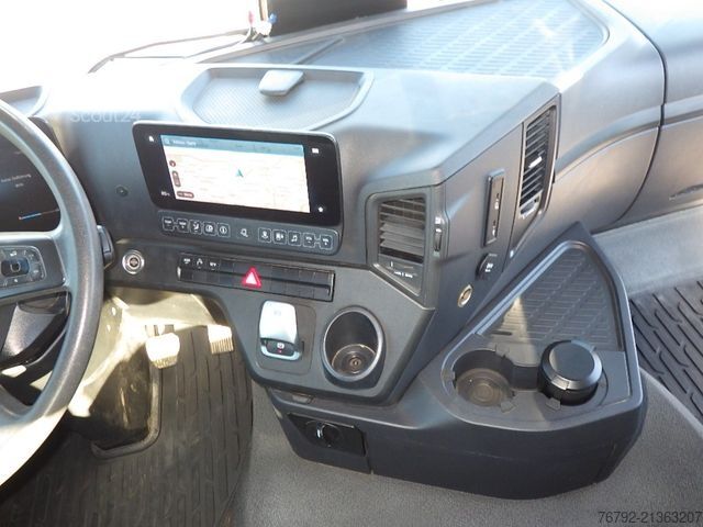 Tre-sidet tipbil MERCEDES-BENZ 4151 K 8x4 Meiller-Kip./Bordmat/M-Fhs./Ret/52tkm