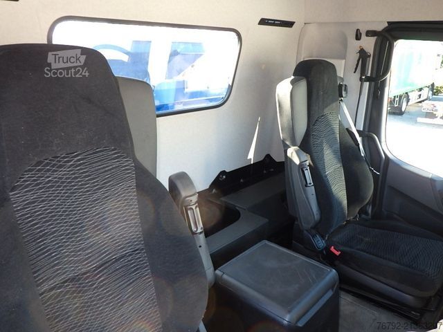 Tre-sidet tipbil MERCEDES-BENZ 4151 K 8x4 Meiller-Kip./Bordmat/M-Fhs./Ret/52tkm