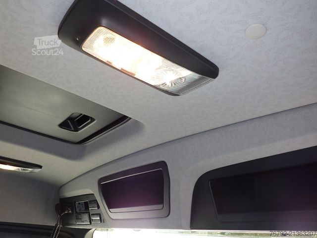 Tre-sidet tipbil MERCEDES-BENZ 4151 K 8x4 Meiller-Kip./Bordmat/M-Fhs./Ret/52tkm