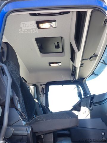 Tre-sidet tipbil MERCEDES-BENZ 4151 K 8x4 Meiller-Kip./Bordmat/M-Fhs./Ret/52tkm