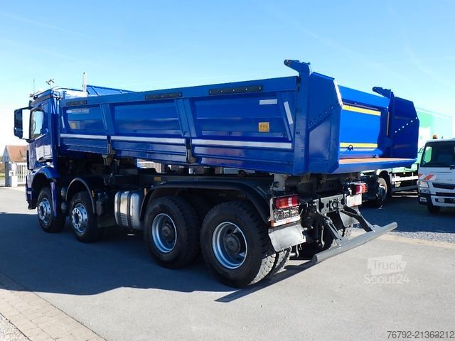 Tipvogn MERCEDES-BENZ 4151 K 8x4 Meiller-Kip./Bordmat/M-Fhs./Ret/52tkm
