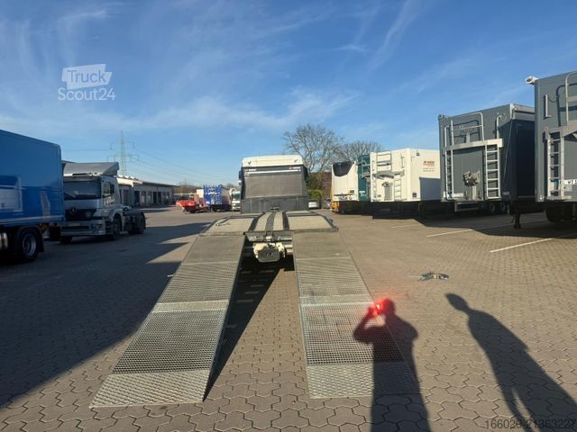 Biltransport lastbil MAN TGX 26.440 6x2-4 LL Maschinen Transporter