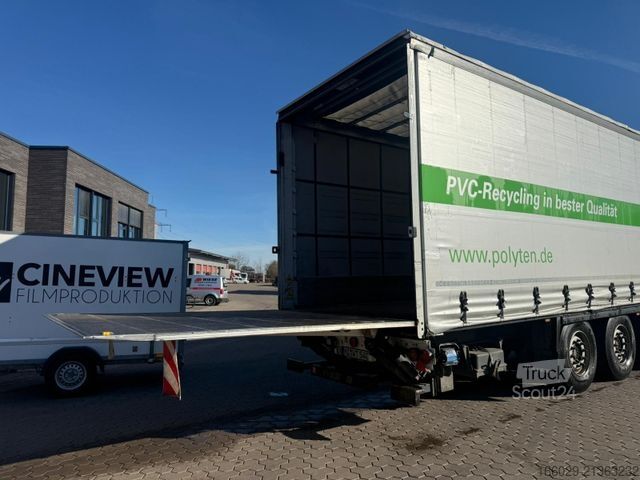 Öppen semitrailer med kapell KRONE SDP 27 Schiebeplanen Auflieger mit Ladebordwand