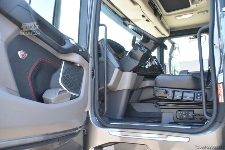Kølet/frosset transport Scania R530 V8 NGS 6x2*4LB + CARRIER SUPRA 550 - SUPER...