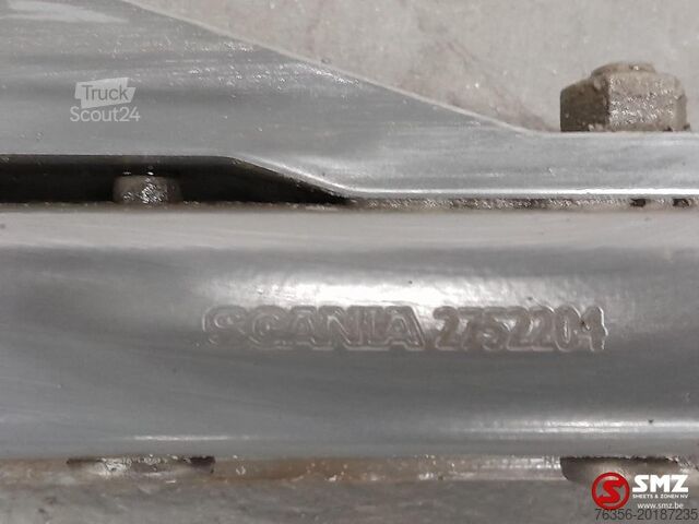 Część podwozia Scania Occ side skirt houder + spatbordhouder Scania