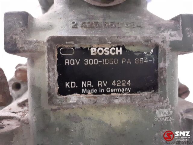 Polttoainepumppu Bosch Occ injectiepomp Bosch Mercedes V8