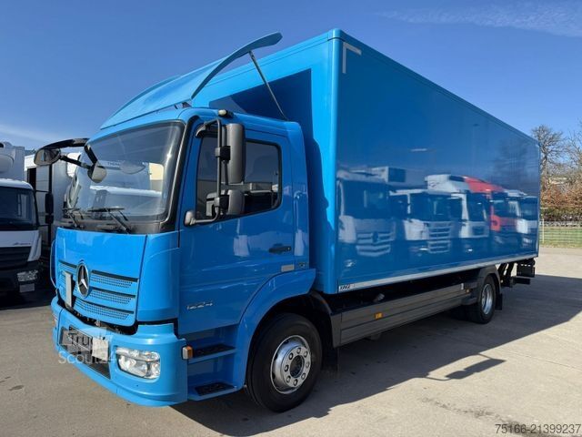 Camión caja MERCEDES-BENZ ATEGO 1224 L Koffer 7,30 m LBW 1,5 to.*KLIMA+AHK