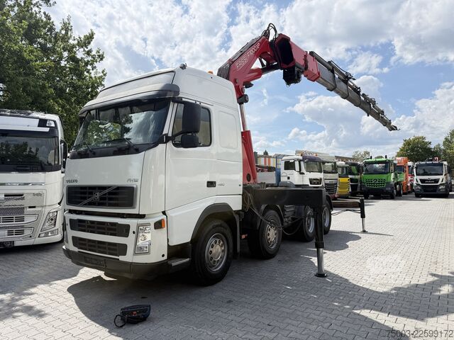 Raskas kuorma-auto Volvo FH12 460 8X4 Kran Fassi F1000