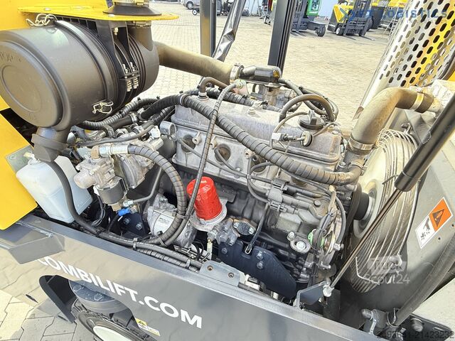 четырёхсторонний автопогрузчик Combilift C2500 DUPLEX ONLY 460H WIDE POSITIOER