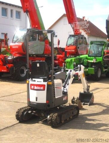 Mini bager BOBCAT E 10 z * 2x Löffel * * Verstellfahrwerk *