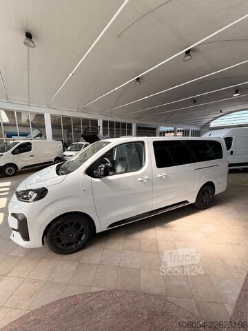 Dubă cu locuri FIAT ULISSE