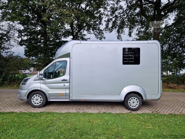 Pferdetransport Ford Transit Ford Transit STX automaat paardenwagen ...
