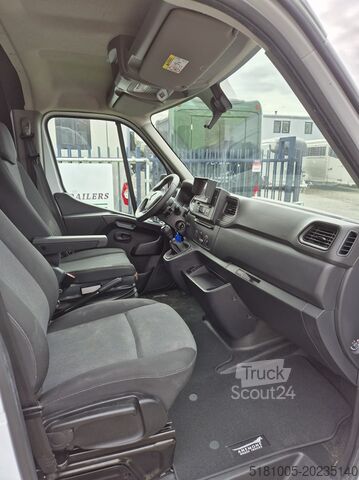 Pferdetransport Renault Master Occasion Renault Master MTM paardenwagen...
