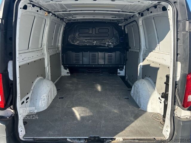 Kompaktno dostavno vozilo MERCEDES BENZ Vito III - vito 114 cdi long auto E6