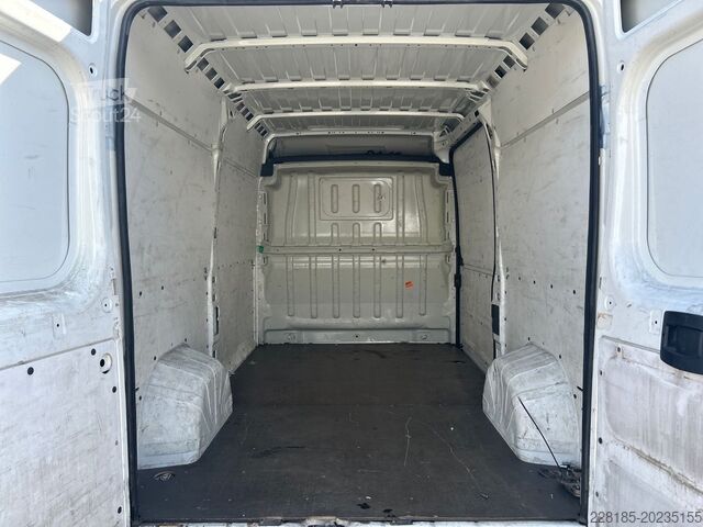 Furgon z wysokim dachem CITROEN Jumper III (II 2011) - Jumper 33 L2H2 2.2 bluehdi 140cv S&S