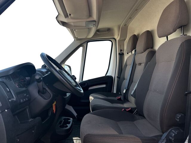 Furgon z wysokim dachem CITROEN Jumper III (II 2011) - Jumper 33 L2H2 2.2 bluehdi 140cv S&S