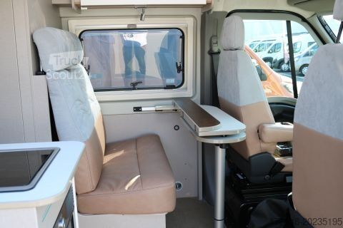 Autorulotă Bürstner Delfin C 621