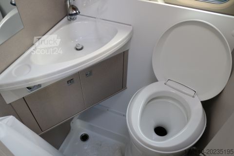Autorulotă Bürstner Delfin C 621